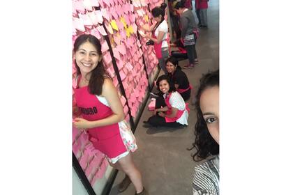 La performance de la artista mexicana Mónica Mayer quedará funcionando en la explanada de Malba