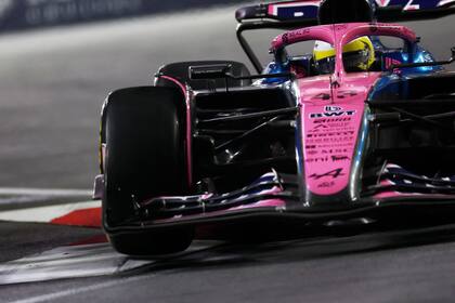 El A525 de Colapinto no iguala el rendimiento del chasis anterior, que resultó averiado en el choque en la carrera sprint de San Pablo; si bien mejoró en la segunda práctica, el piloto argentino quedó a disgusto con su jueves en Las Vegas.