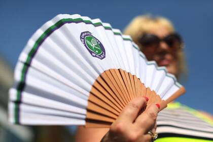 El abanico es uno de los souvenirs más vendidos en Wimbledon