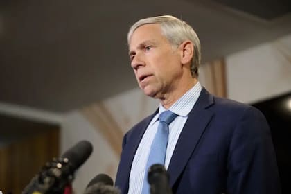 El abogado Barry Pollack indicó que dejará de defender a Maduro si EE.UU. mantiene la prohibición de usar recursos de Venezuela para su defensa