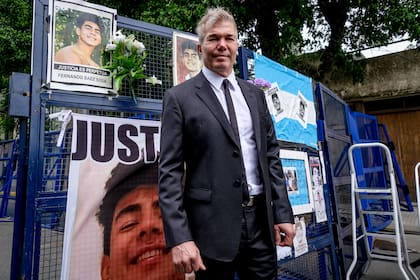 El abogado Fernando Burlando en los tribunales de Dolores, donde se realiza el juicio por la muerte de Fernando Báez Sosa