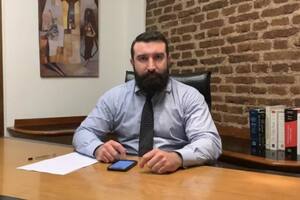 La política se metió en las defensas y los dueños del laboratorio dejaron de colaborar