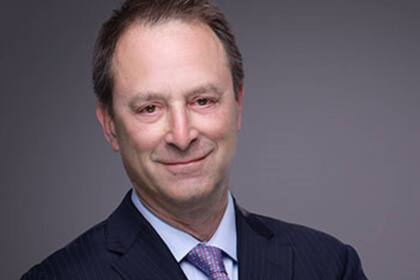 El abogado Michael Barasch y su esposa son dos de los damnificados