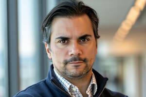 El abogado y empresario Ramiro de Iturralde, nuevo jefe de Fabiola Yañez en España