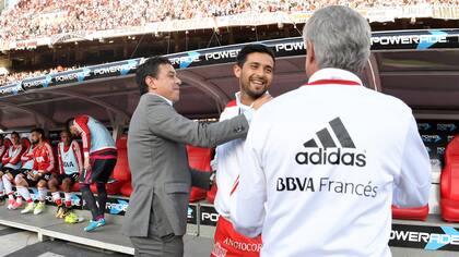 El abrazo con Marcelo Gallardo y la ovación en el "minuto camiseta"