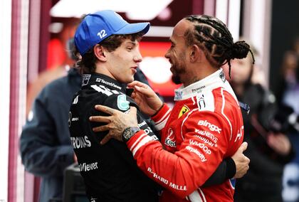 Antonelli hace historia: 4 victorias seguidas y el respaldo de Hamilton y Verstappen