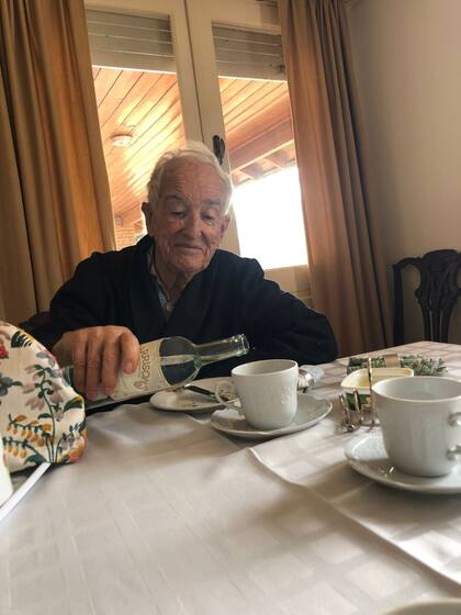 El abuelo de los hermano Areco, Peter Harrison