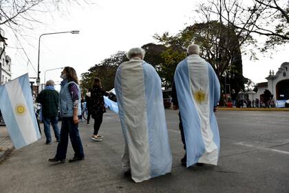 El acampe frente a la quinta de Olivos