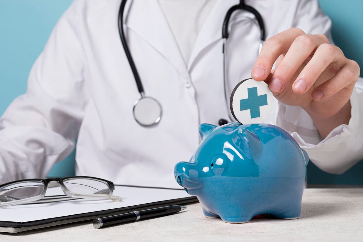 ¡Cobertura Médica al Alcance de tu Mano en Charlotte! Guía para Seguros Gratuitos y Atención de Bajo Costo