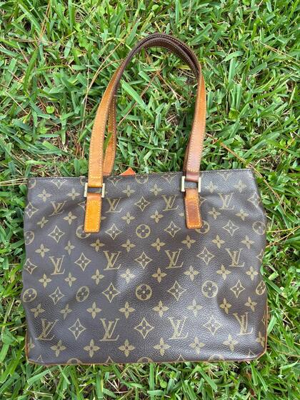 El accesorio de Louis Vuitton fue descubierto en una tienda de segunda mano (Reddit/@p--py)