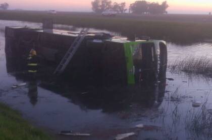 El accidente habría ocurrido porque el chofer se quedó dormido