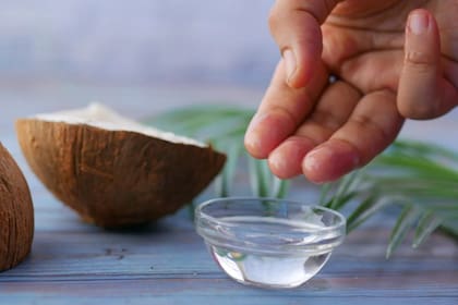 El aceite de coco es recomendado para prevenir caries (Foto Pexels)