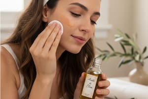 ¿El aceite de oliva es dañiño para la piel? (Foto: ilustrativa IA)