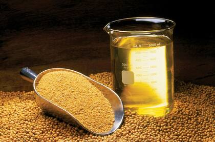 El aceite de soja es materia prima para la elaboración del biodiésel