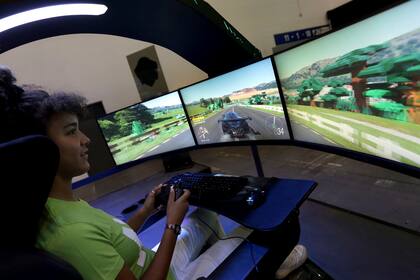 El Acer Predator Thronos Air permite conectar hasta 3 monitores