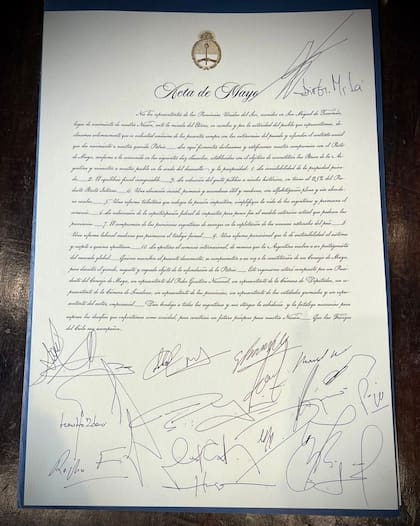 El Acta de Mayo firmada por los gobernadores.