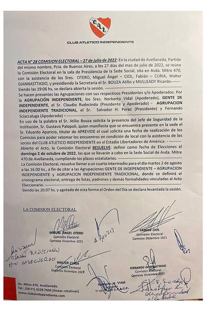 El acta que confirma la nueva fecha de las elecciones: 2 de octubre; los apoderados de la oposición firmaron en disconformidad.