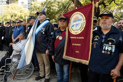 El Día de los Veteranos y Caídos en la Guerra de Malvinas constituye un feriado nacional el 2 de abril