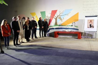 El acto se realizó anoche en una plaza en Palermo donde solía jugar la joven.