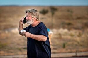 El actor Alec Baldwin disparó un arma de utilería que dejó un muerto y un herido en el set