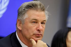 El fantasma que no deja de perseguir a Alec Baldwin: otra vez lo acusan de homicidio involuntario