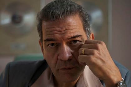 El personaje de Hugo López personificado por César Bordón