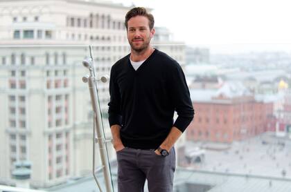 El actor Armie Hammer rompió el silencio tras las acusaciones de varias mujeres y relató para una publicación estadounidense que fue abusado por un pastor juvenil a los 13 años