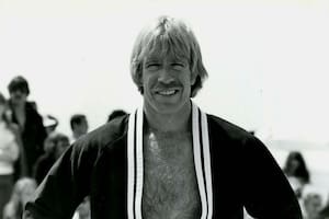 Carlos Ray: el verdadero nombre de Chuck Norris y el vínculo con un ministro que pocos conocen