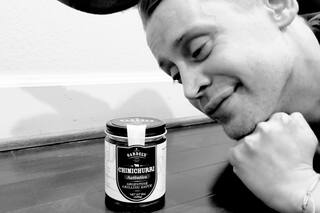 Macaulay Culkin se burló de los Oscar y mostró su obsesión por el chimichurri