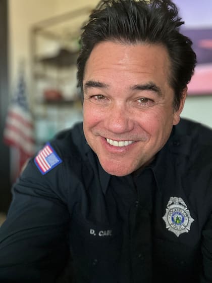 El actor de Superman, Dean Cain, se unió al ICE y alentó a sus seguidores a sumarse