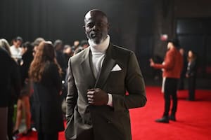 El actor Djimon Hounsou declaró que está muy mal pagado y atacó a la industria de tener un "racismo sistémico"