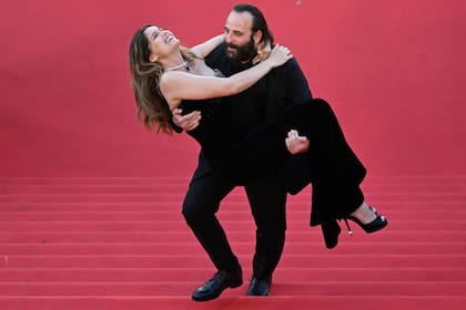El actor francés Vincent Macaigne y Laetitia Casta