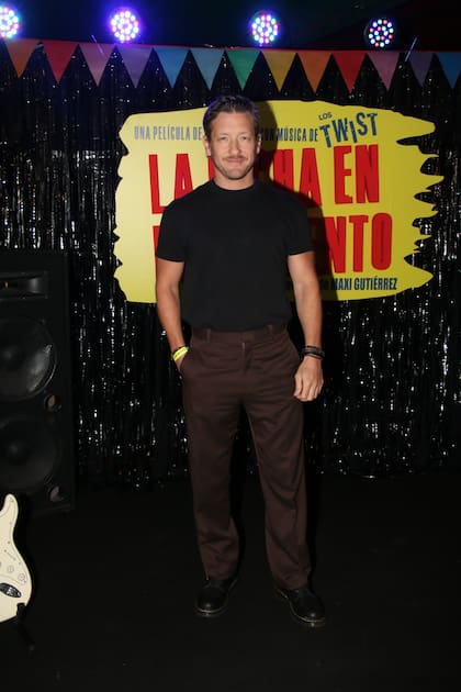 El actor Gustavo Bassani, sobrio, no quiso perderse la cita