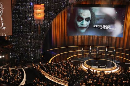 El actor Heath Ledger recibió el Oscar póstumo por su trabajo como actor de reparto en Batman: el caballero de la noche (Foto: Archivo)