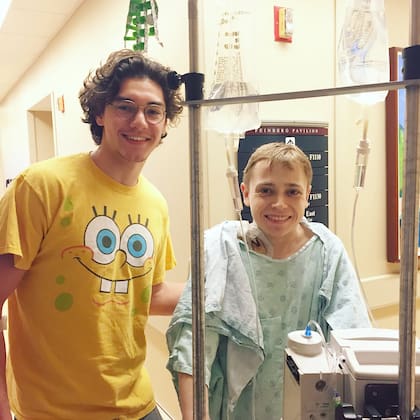 El actor junto a su amigo de la infancia Brendan