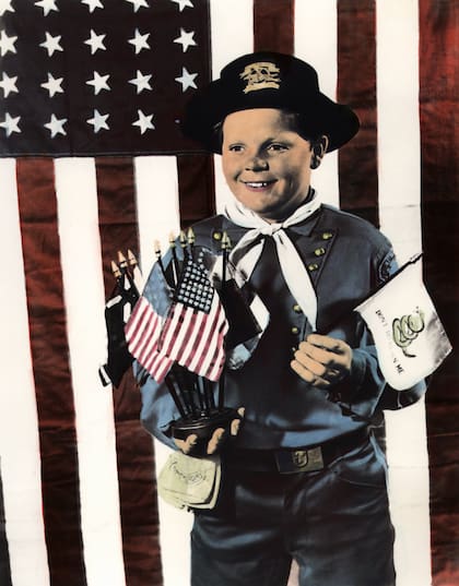 El actor Lee Aaker, caracterizado como Rusty