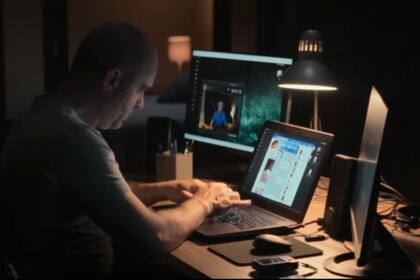 El actor Luis Tosar, se pone en la piel de un agente de inteligencia (Foto: Captura de video)