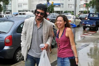 El actor paró para tomarse fotografías con todo aquél que así lo requiriera