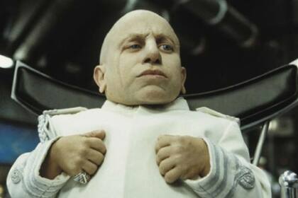Verne se hizo porpular por su papel en la película Austin Powers