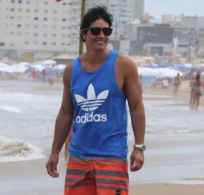 El actor se confiesa: el amor por su mujer Ivana Saccani y un pasado doloroso