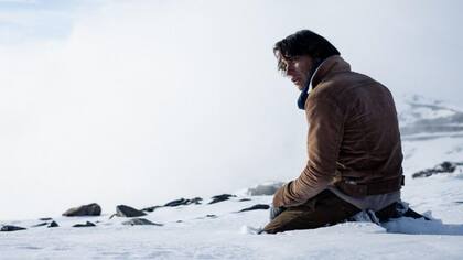 El actor uruguayo Enzo Vogrincic protagoniza la película "La sociedad de la nieve" en el papel de Numa Turcatti