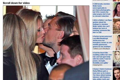 El actor y la modelo se besan en la fiesta para los ganadores de los Golden Globes