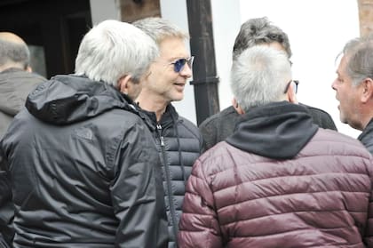 El actor y productor Adrián Suar fue uno de los que se acercó a despedir al actor que inició sus estudios teatrales con la gran Hedy Crilla hasta llegar a la televisión en blanco y negro de la mano de Raúl Rossi