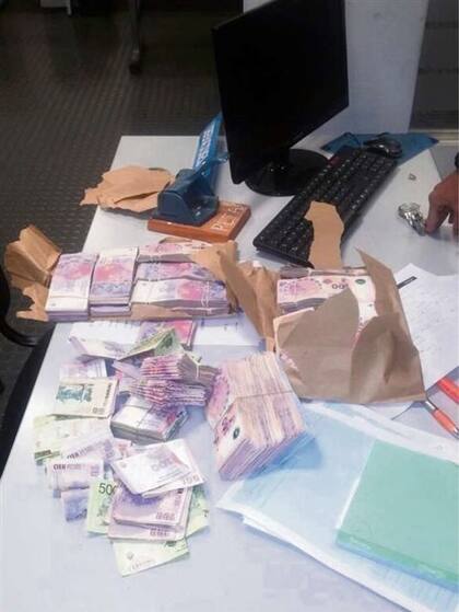 El acusado tenía el dinero en su oficina