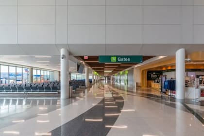 El aeropuerto de Sarasota, en Florida, no experimenta demoras ni largas filas de pasajeros