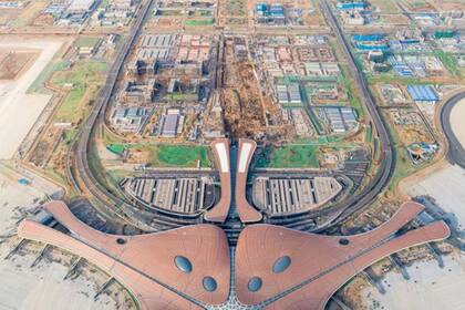 El aeropuerto estará conectado con metro y tren de alta velocidad