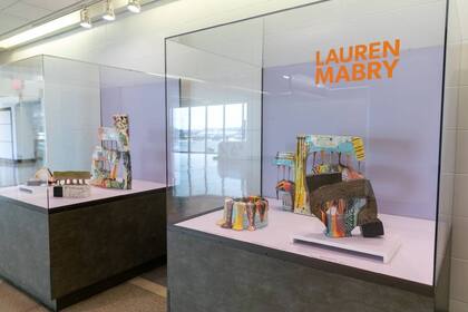 El aeropuerto internacional de Filadelfia dejará que los seres queridos se despidan cerca del avión