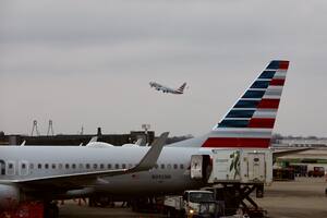 El Aeropuerto Internacional Logan atraviesa un panorama crítico tras la salida forzada de decenas de empleados migrantes que cumplían funciones esenciales en sus terminales