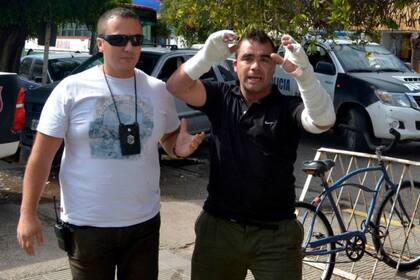 El agresor poco después de ser detenido