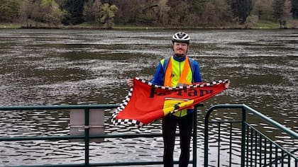 El ahijado de Balmazovic, Nikola Boca, ve la bandera de Ferrari como un símbolo de continuidad y determinación